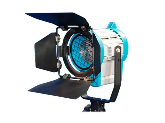 650W Kit Fresnel Spot Light
